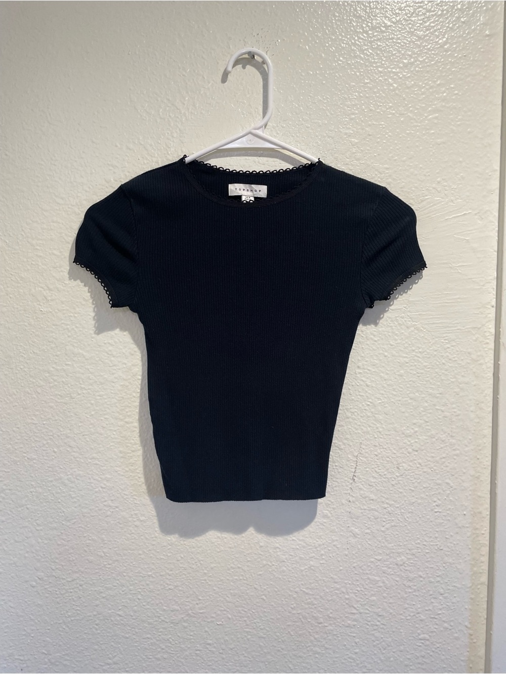 Black Ribbed Picot Lace Trim Cropped Baby Tee • Sz 4